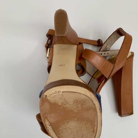Michael Kors Summer Heels *Buckle Missing - Picture 11 of 16